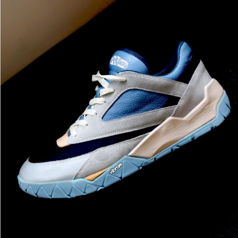 SOLESAVY SS3 Community Designed Sneaker,brand new never worn,original box.size 9